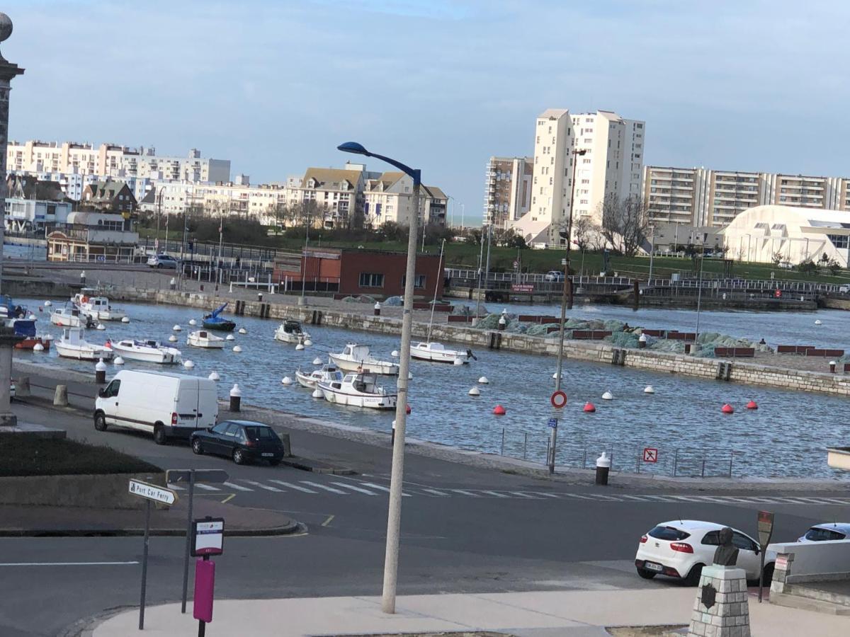 Chambres Privees Calais Ferry-Port-Place D'Armes المظهر الخارجي الصورة